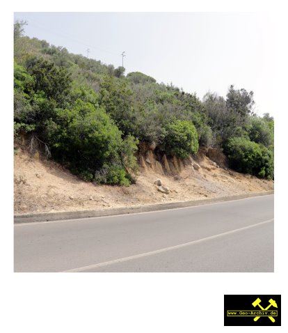 Zergruster Mittelelbagranit nahe Bivio Boni bei Portoferraio, Insel Elba, Italien - 17. Juli 2023 (9).JPG